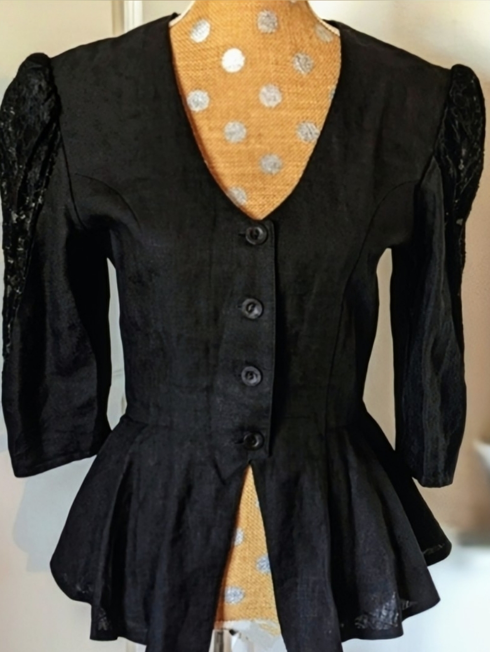 Sishi Australia Vintage Black Lace Peplum Top – Rare Stadout Top